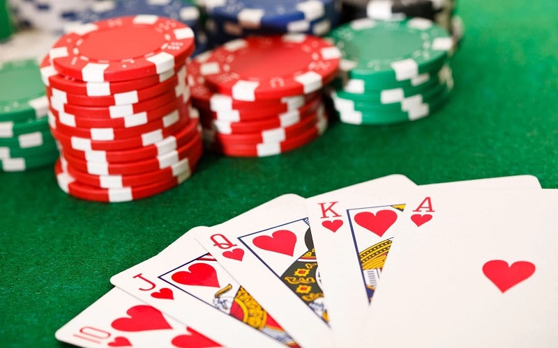 Poker – Game bài đòi hỏi kỹ năng tính toán và tư duy