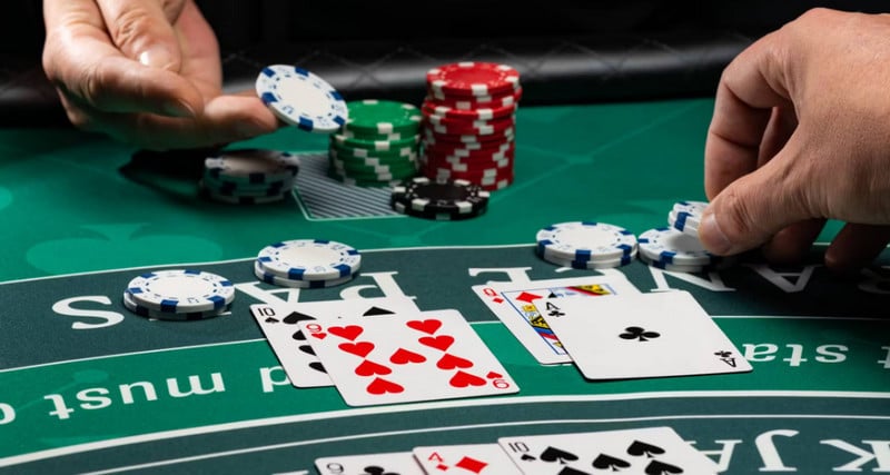 Tận dụng chiến thuật trong bài Xì Dách